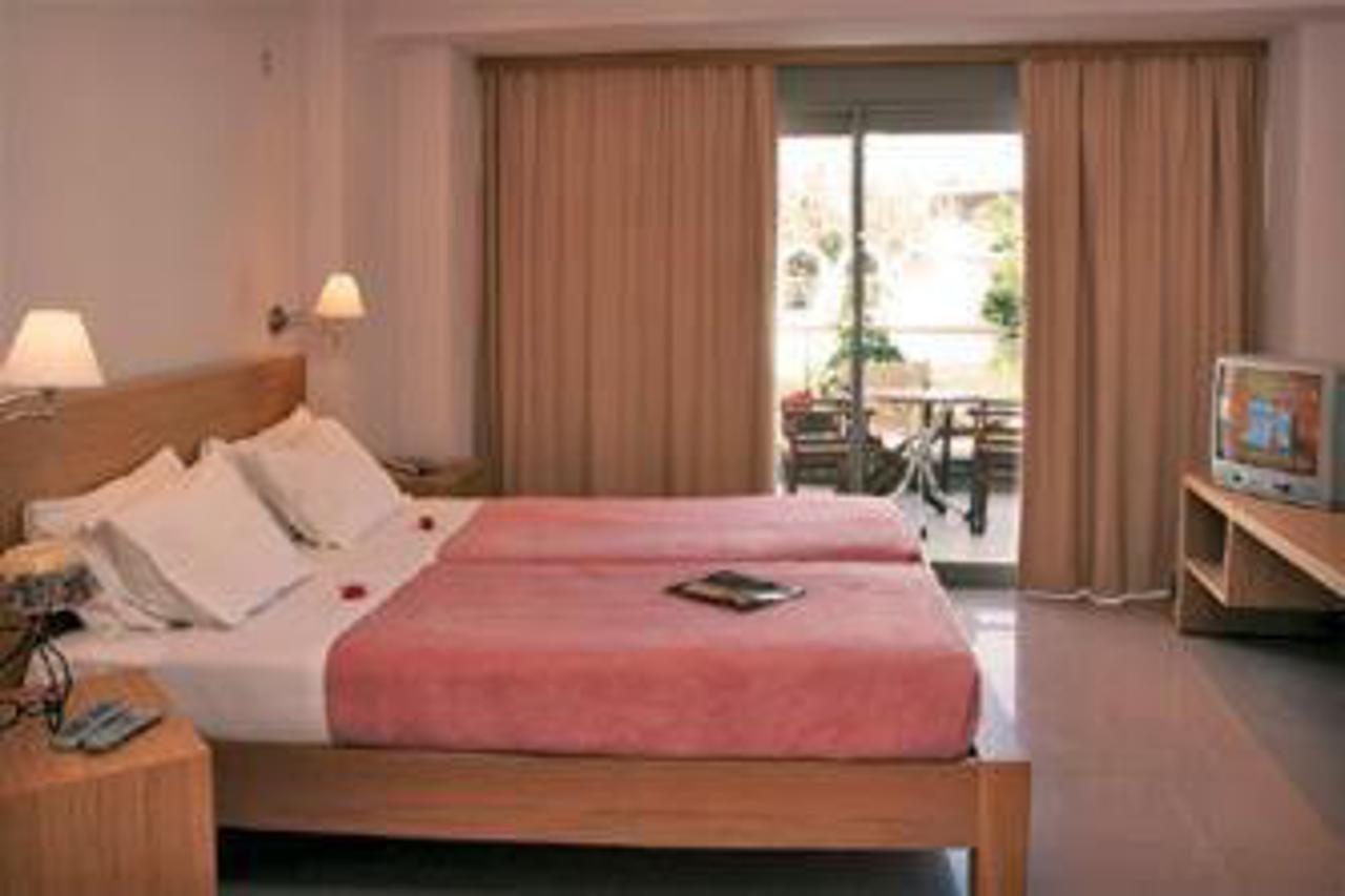 אגיה פלגיה קיתירה Maria Apartments מראה חיצוני תמונה